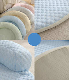 Cooling Dog Bed - Summer Dog Cat Cooling Mat in various colors displayed on a couch for pets.